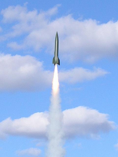 Paul Tobias' LOC V-2 on a Loki I405. Beautiful DD flight. It's stuck in a tree for now. I hope Paul is able to get it back soon.