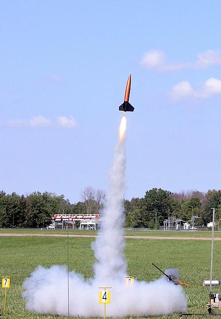 One of Fred's designs. Very cool flight