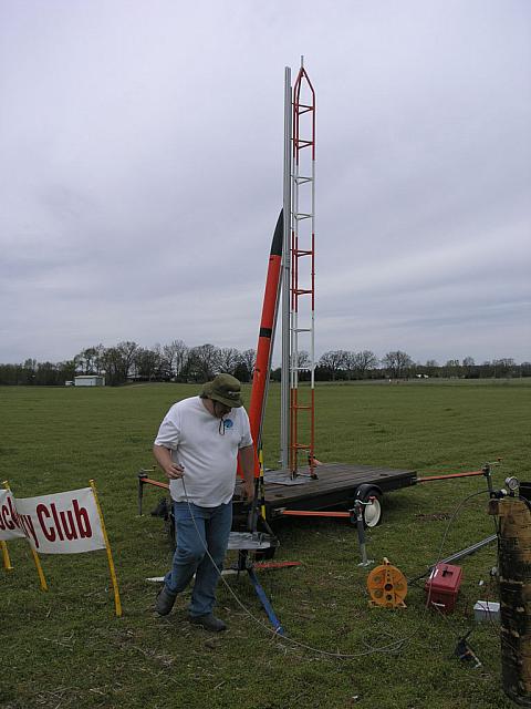 Todd Moore of Sky Ripper Syestems preps Tony Haga's "Smashing Pumpkins".