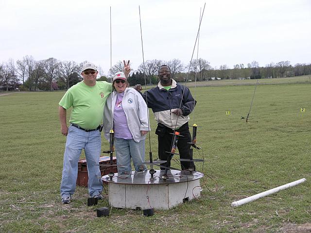 Dale, Kathy, and Eldred prepparing to drag race with LOC Cool Spools
