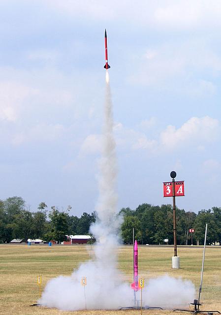 My Condor on a G64 to 904'. Perfectflite Alt45k