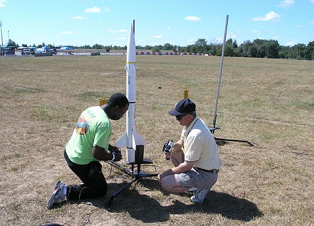 Eldred and Tom prep a BullPup