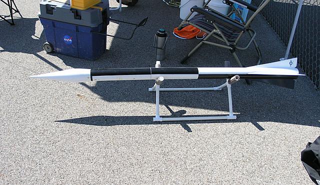 Ed Schwerkolt built this very nice ASP with a scale launcher.