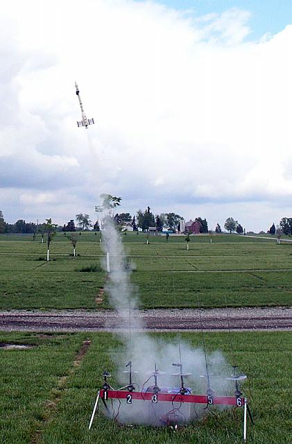 My Centuri Skylab with a keychain cam aboard