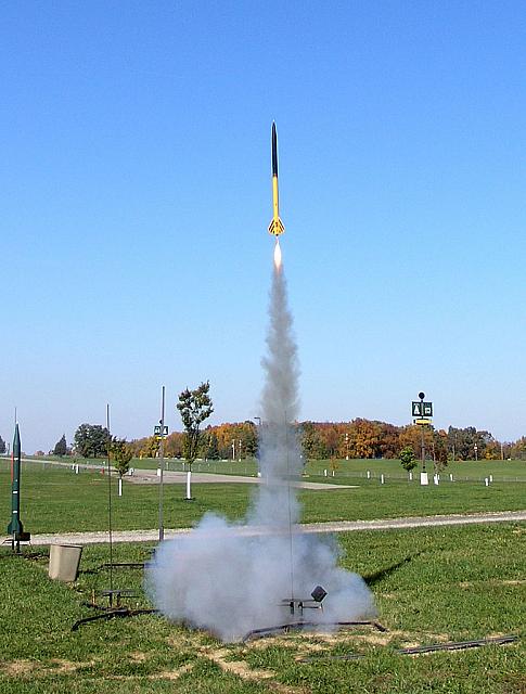 My Aerotech Aeraux on a F20