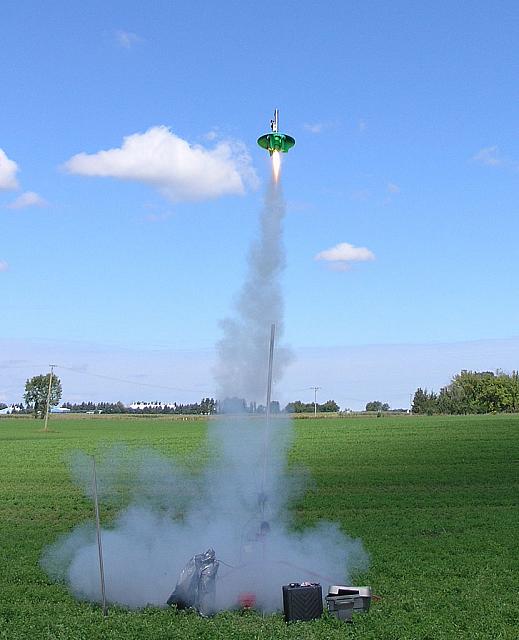 Launch of Woket and Barbie. Awesome flight!