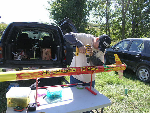 Jim preps his 30 Seconds to Mars rocket
