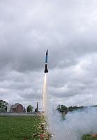 Nice return flight (after it sailed across a pond). Notice the plume is all on the right.